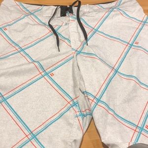 Men’s Billabong hybrid shorts